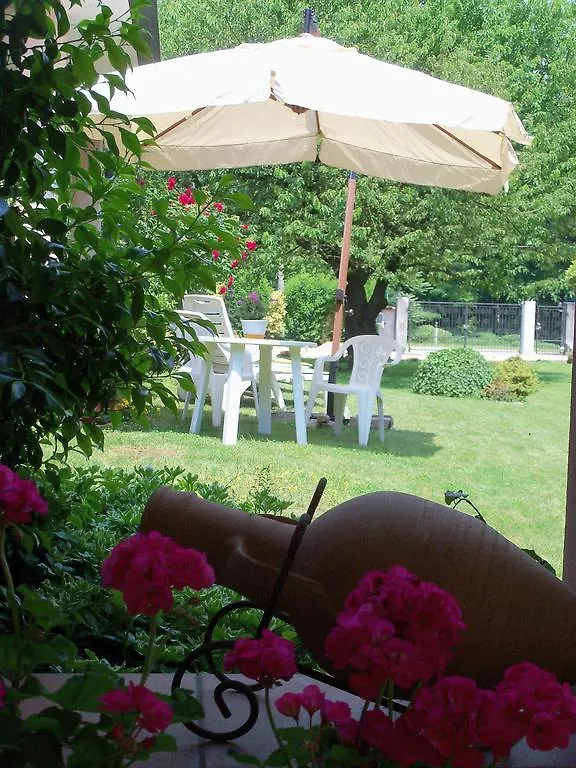 Bed & Breakfast Bed&Breakfast Il Ciliegio Fiorito Somma Lombardo