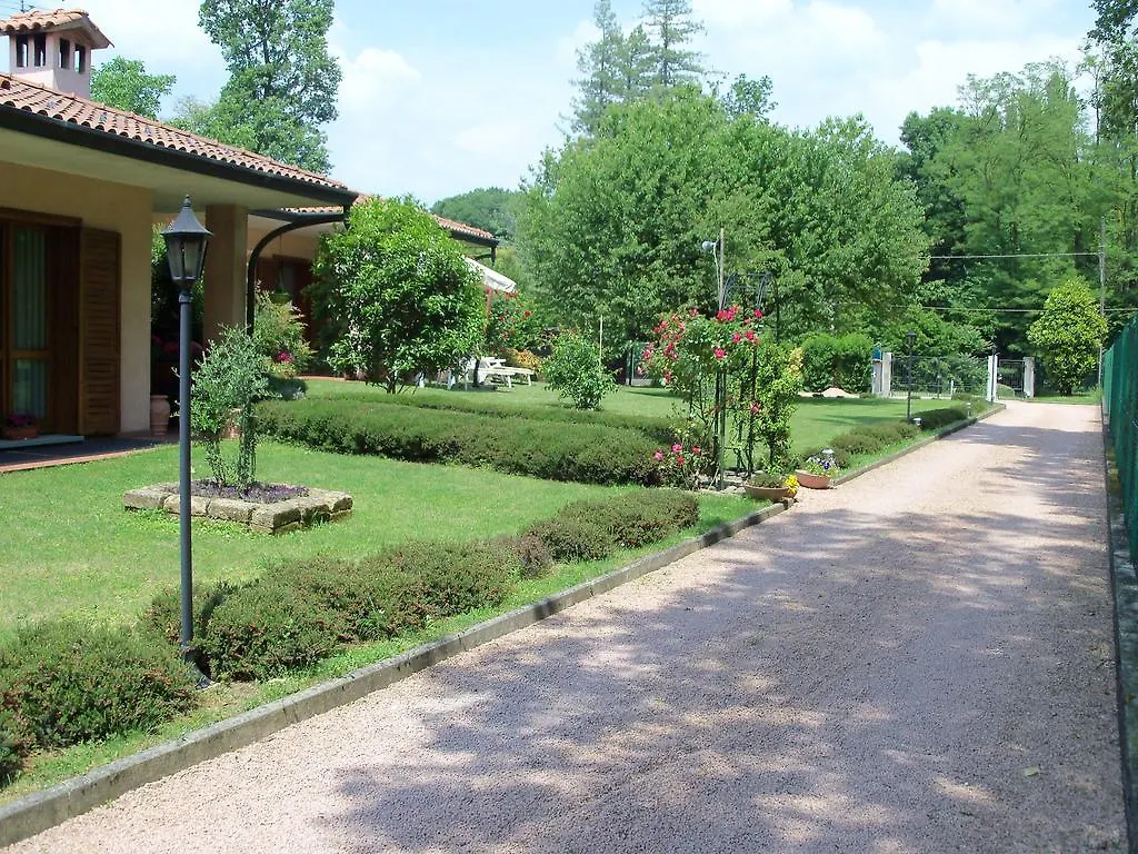 ** Bed & Breakfast Bed&Breakfast Il Ciliegio Fiorito Somma Lombardo Italy