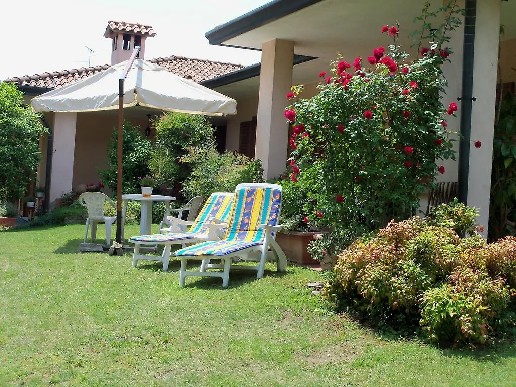 Bed&Breakfast Il Ciliegio Fiorito Somma Lombardo Bed & Breakfast