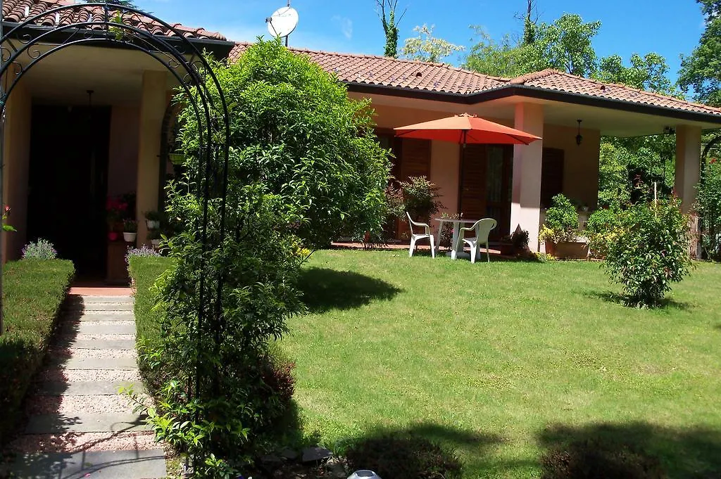 Bed&Breakfast Il Ciliegio Fiorito Somma Lombardo 2*,  Italy
