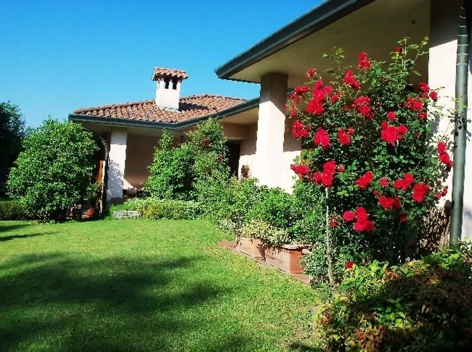 Bed&Breakfast Il Ciliegio Fiorito Somma Lombardo 2*,  Italy