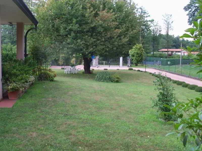 Bed&Breakfast Il Ciliegio Fiorito Somma Lombardo Bed & Breakfast